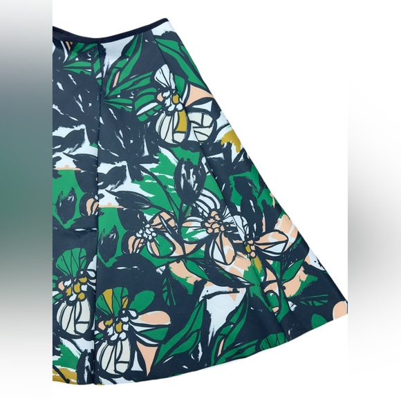 H&M Floral Neoprene Skirt - Picture 12 of 12